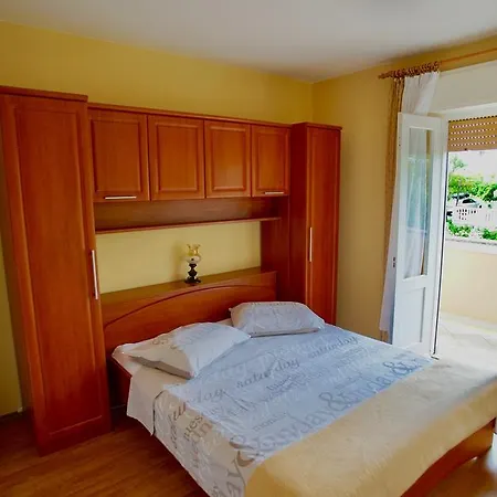 Guest house & Brna 3*