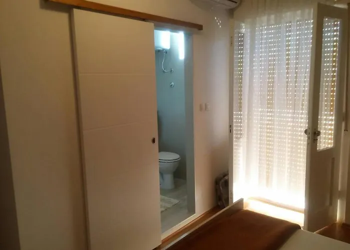 Gostinjska kuća & Brna 3*