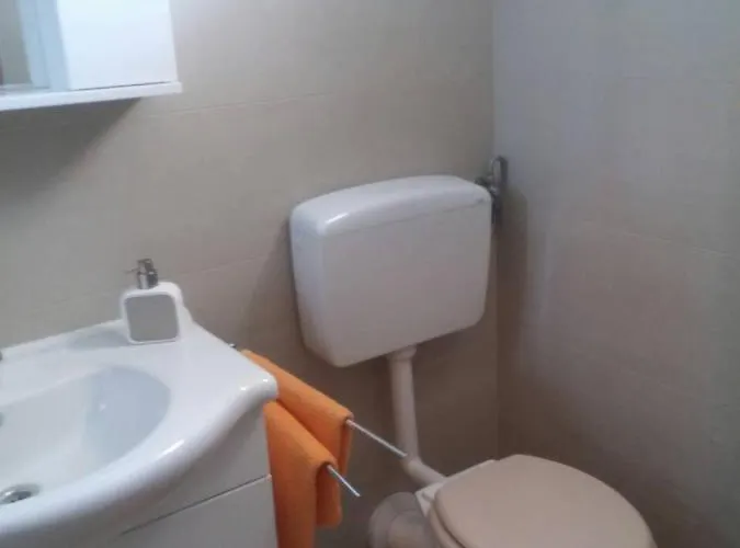 Gostinjska kuća & Brna 3*