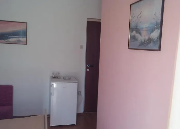 Gostinjska kuća & Brna 3*