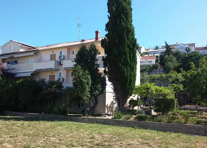 Gostinjska kuća & Brna 3*